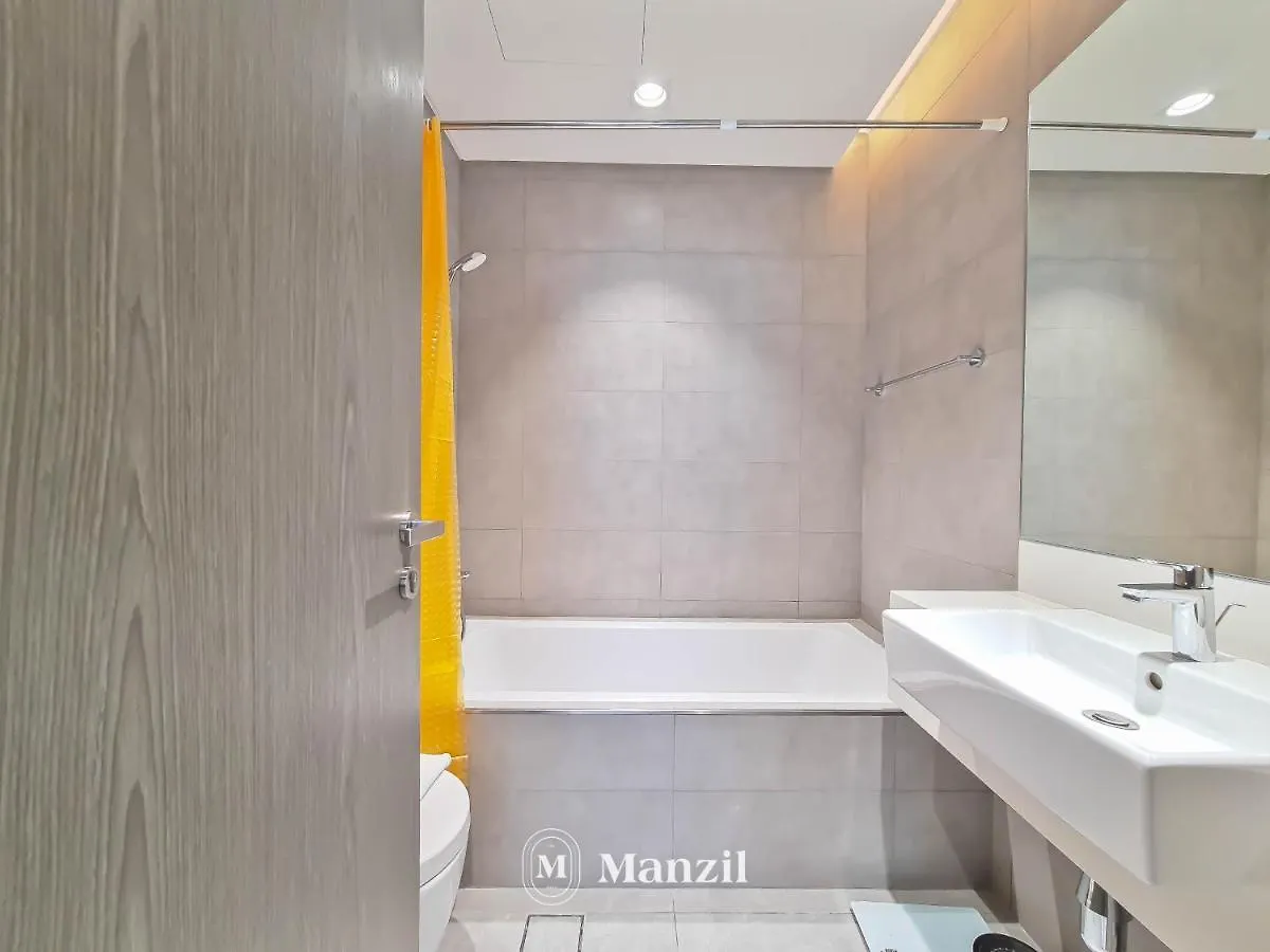 Apartment Stylish Waterfront 1 Bedroom W Pvt Beach Near Downtown Dubai